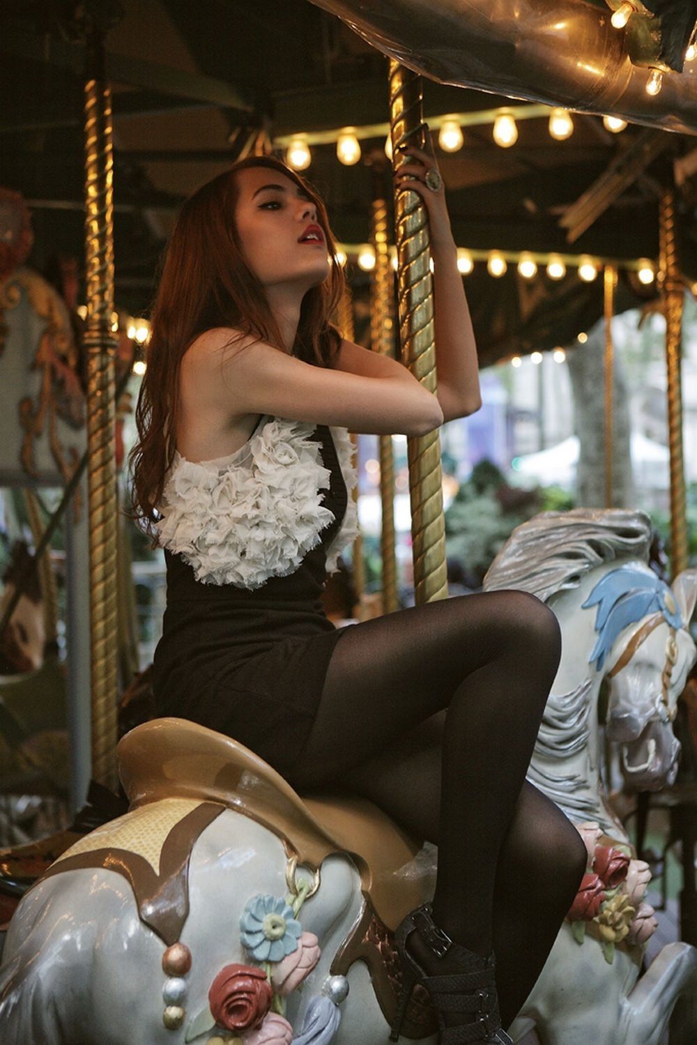 How to Style Sheer Black Tights