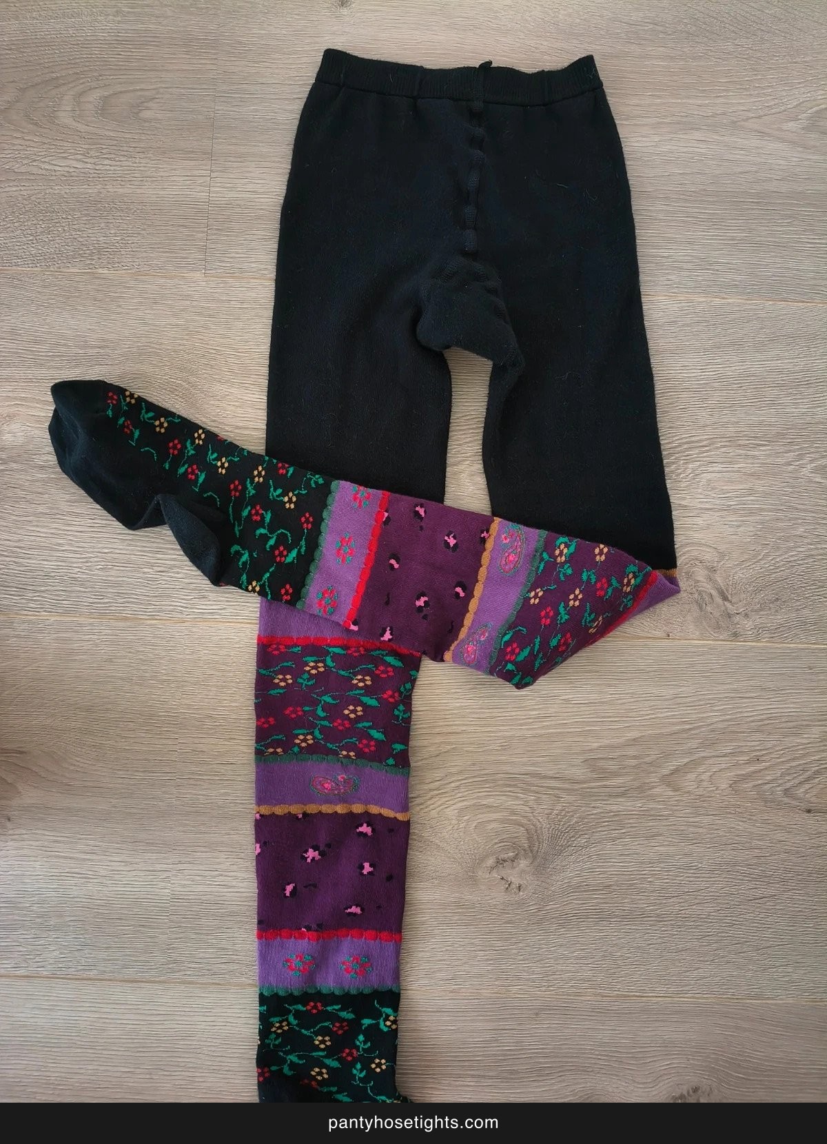 Black Floral Kawaii-Print Tights photo 10