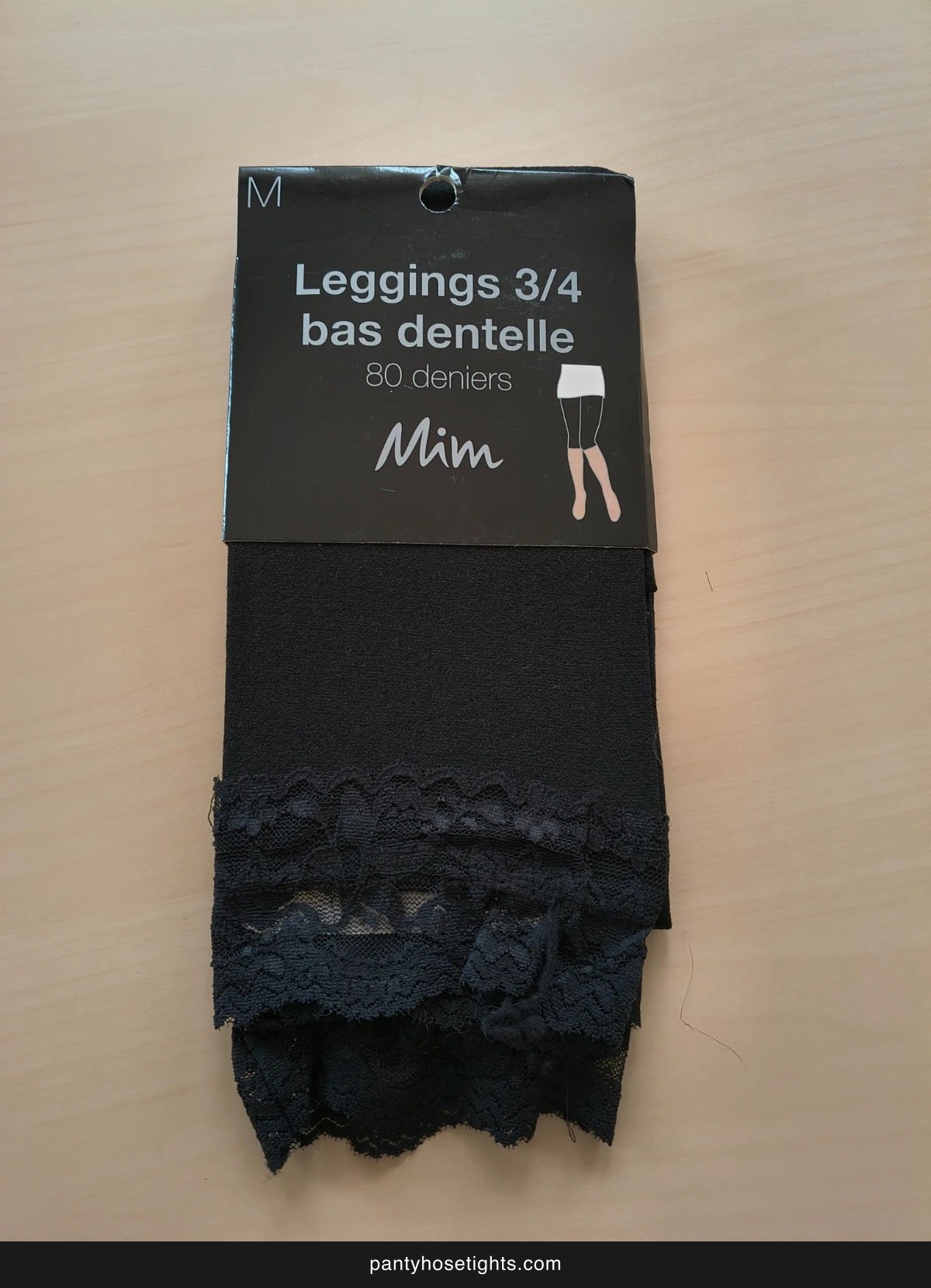 Black Lace-Trim Capri Leggings photo 3