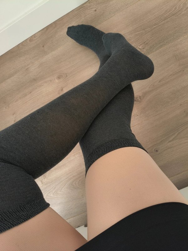 Cosy Grey Cotton Thigh-High Socks photo 3