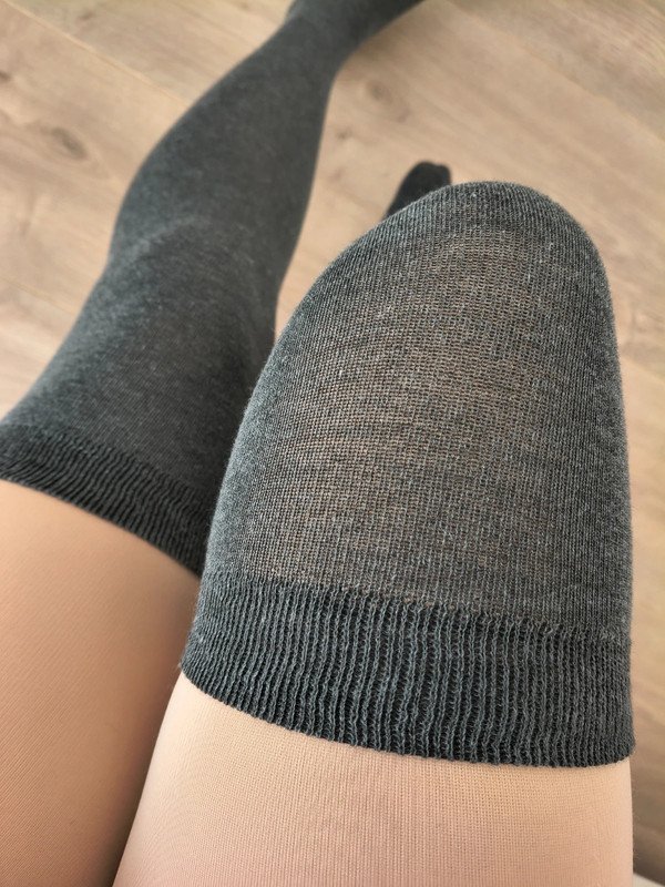 Cosy Grey Cotton Thigh-High Socks photo 4
