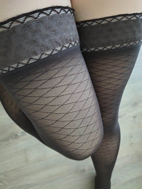 Brown Diamond Jacquard Thigh-High Stockings photo 8