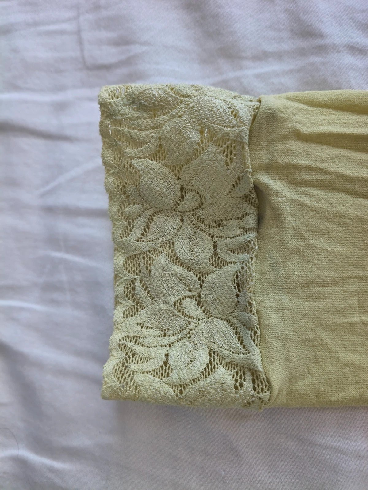 Neon Yellow Lace-Cuff Leggings photo 10