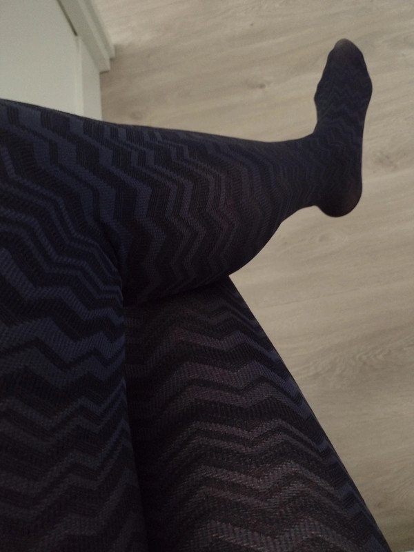 Goth Zigzag Textured Tights