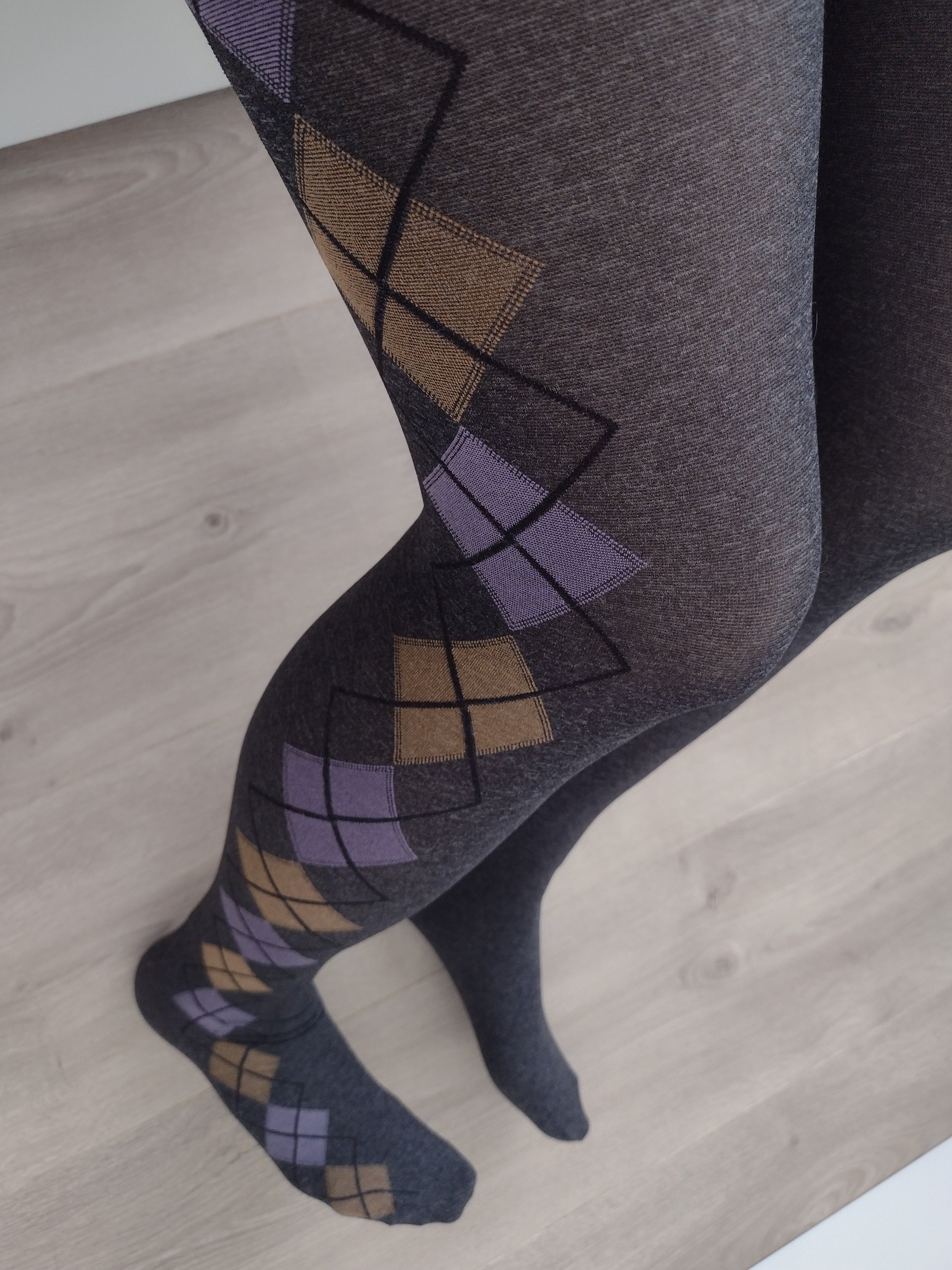 Grey Argyle Diamond Tights