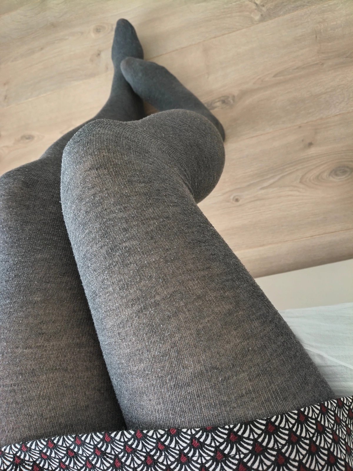 Heathered Grey Ribbed Wool Tights photo 2