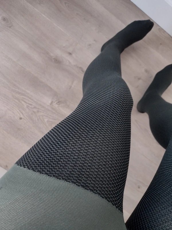 Khaki Green Houndstooth Tights