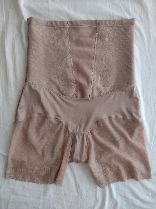 Nude Jacquard Shaping Shorts
