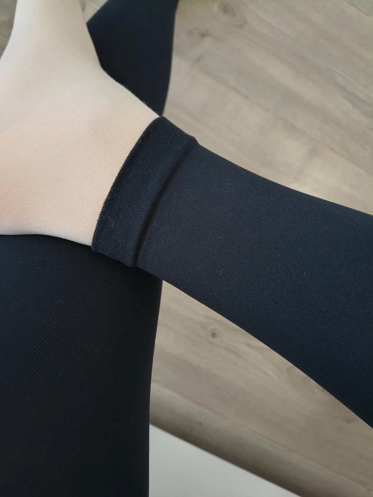 Black Ribbed Cotton-Feel Leggings photo 8