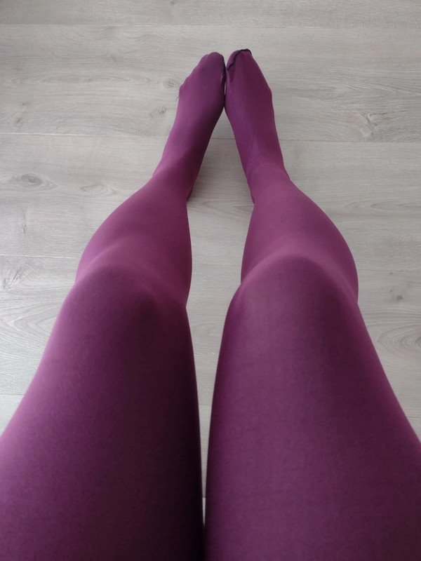 Reversible Deep Magenta Tights