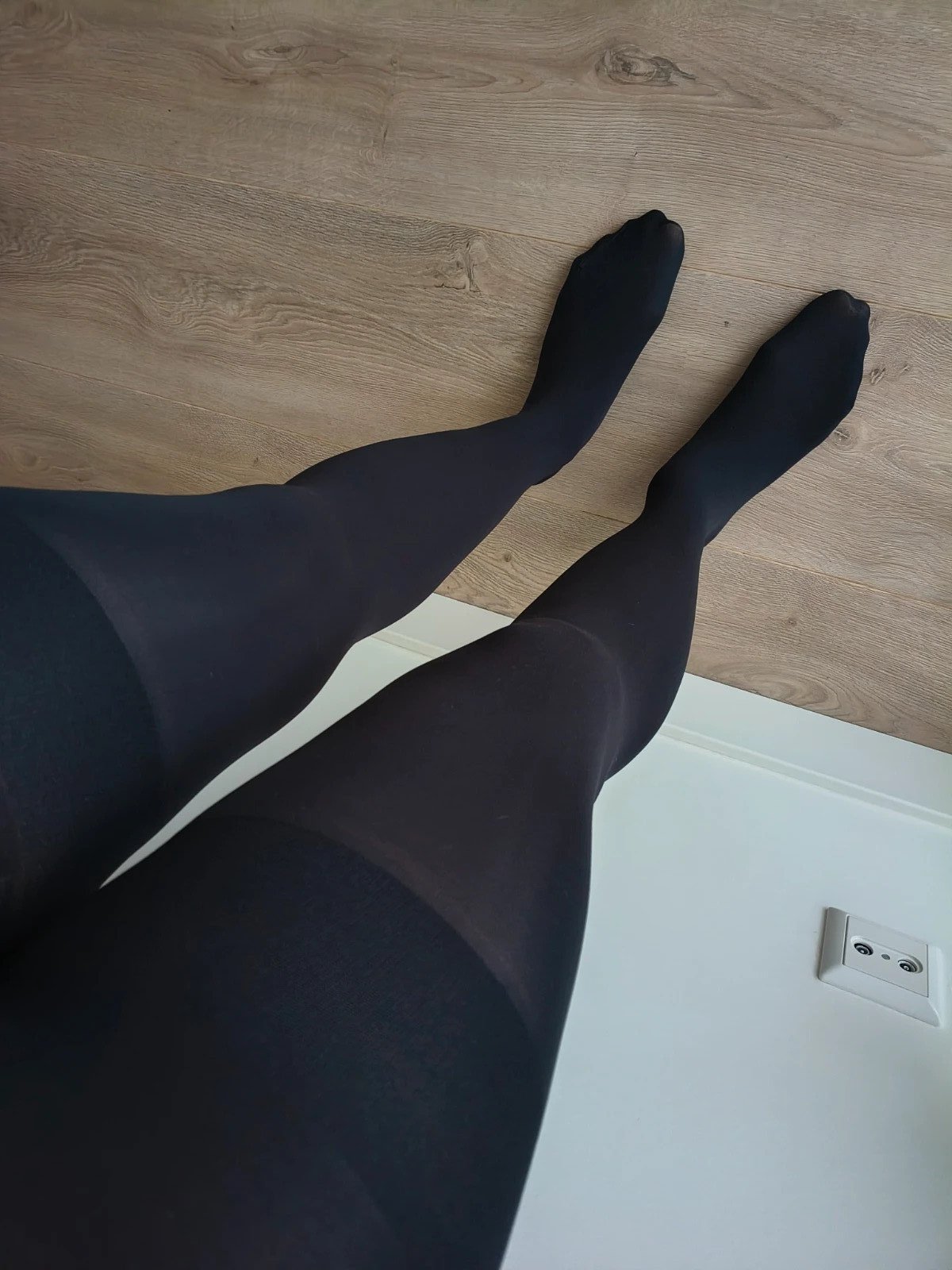 Sculpting Black Compression Tights photo 2