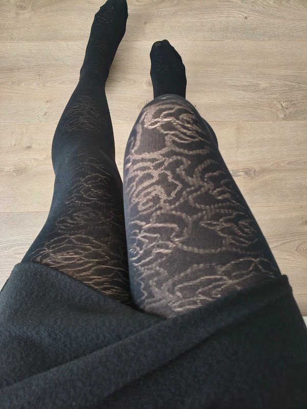 Black Rose Jacquard Tights