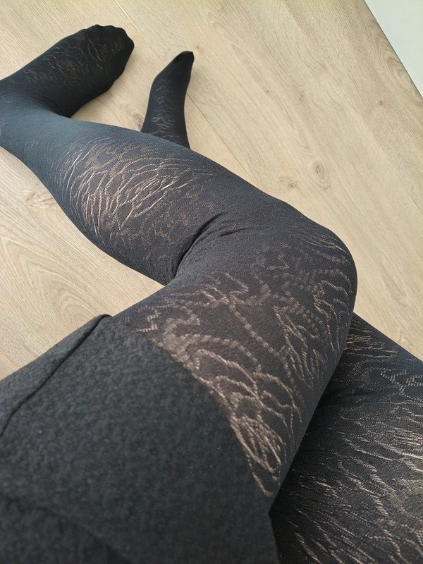 Black Rose Jacquard Tights photo 2
