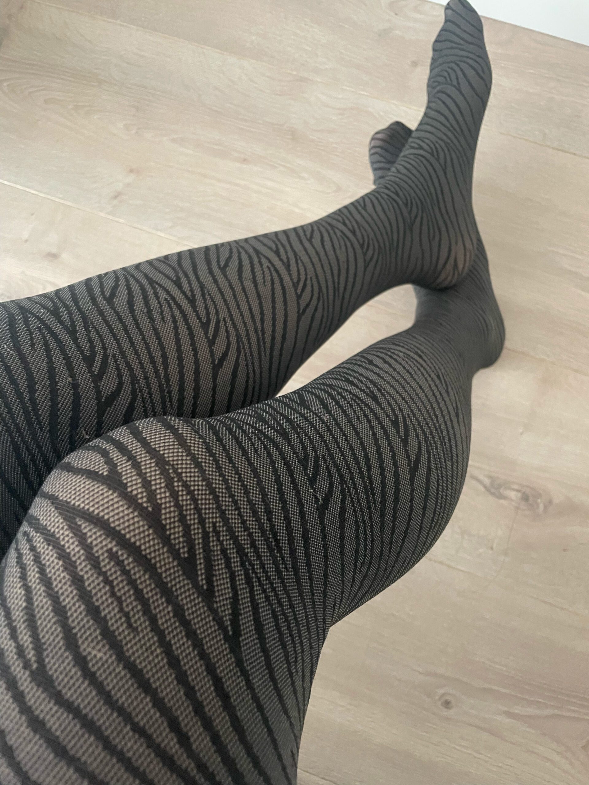 DKNY Grey Zebra Pattern - Tights Vinted Find - Thrift