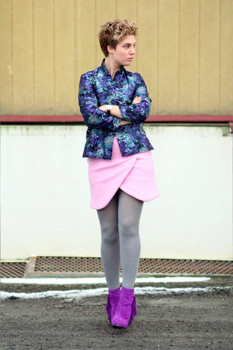 Iben Bergstrøm in grey wool tights, cross cut pink skirt, floral print jacket and fuschia heels worn by Iben Bergstrøm